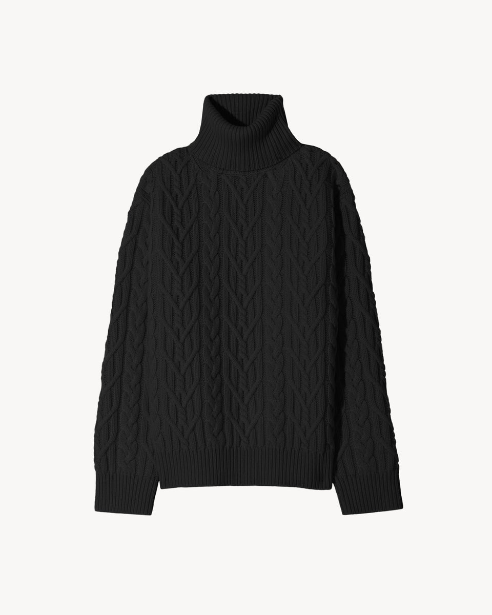 GIO SWEATER IN BLACK