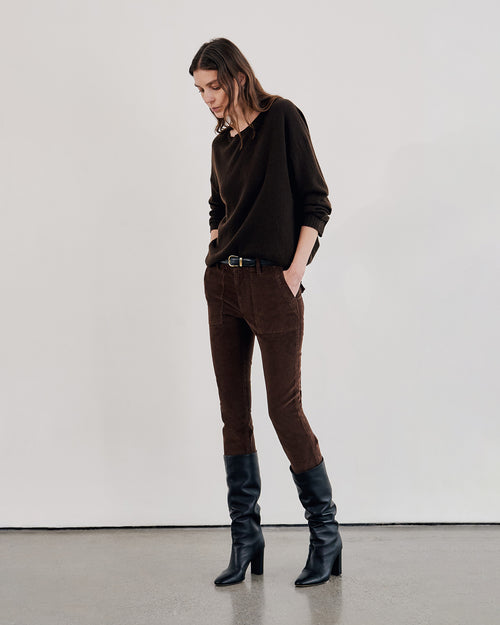 BOYFRIEND CASHMERE SWEATER IN ESPRESSO