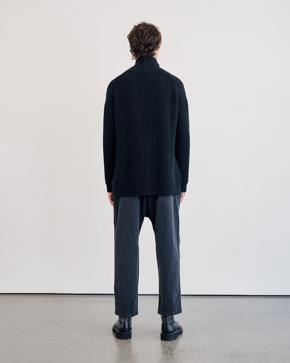 SOMAC CASHMERE CARDIGAN IN BLACK