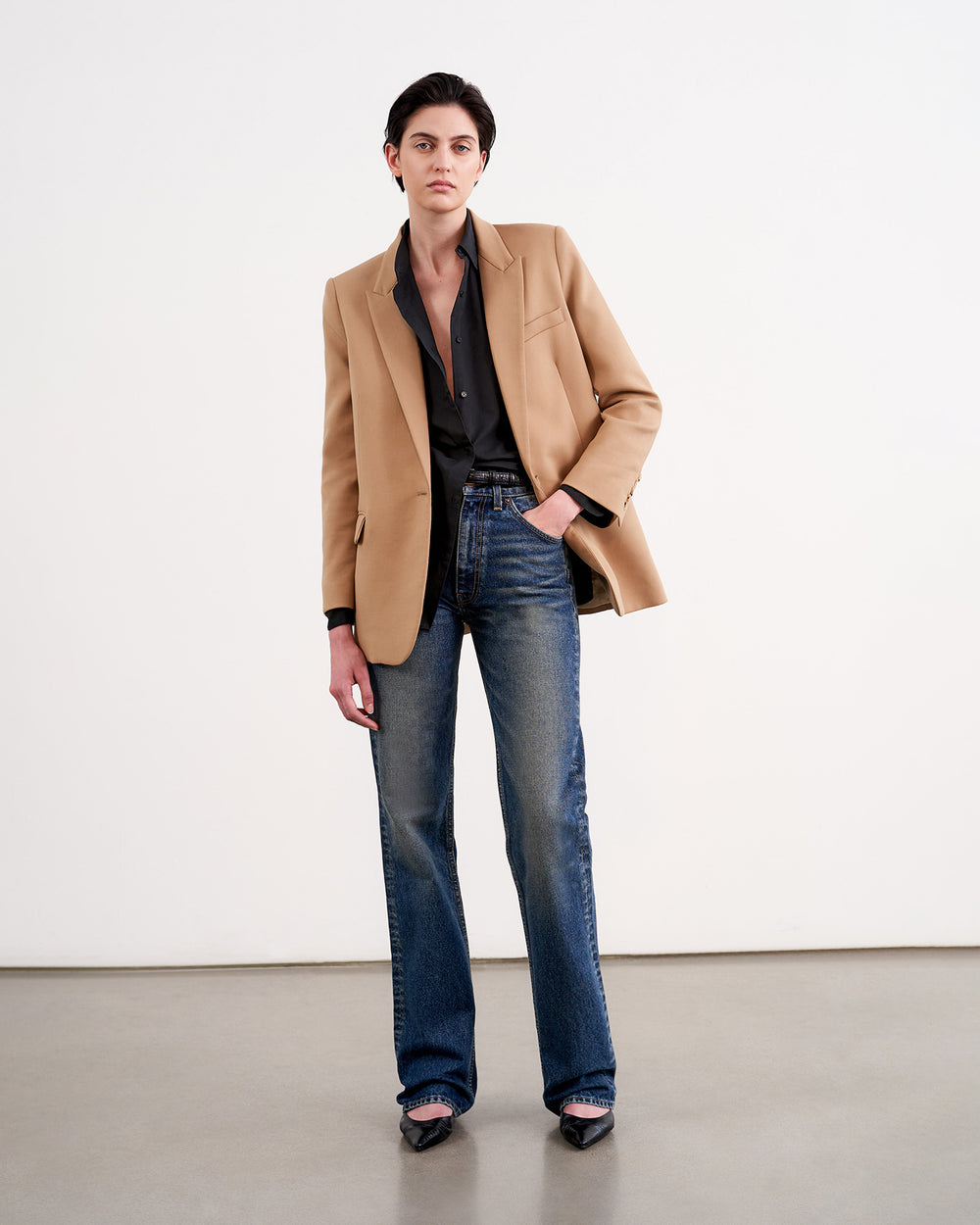 JOAN JEAN IN JOAN JEAN