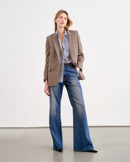 ANNA JEAN IN ANNA JEAN