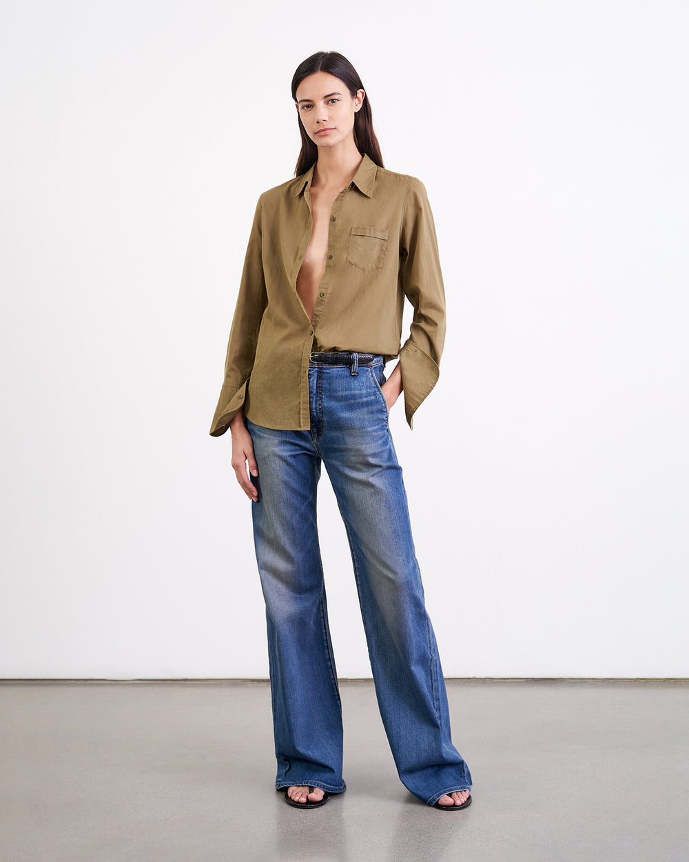 ANNA JEAN IN ANNA JEAN
