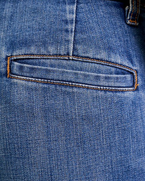 ANNA JEAN IN ANNA JEAN