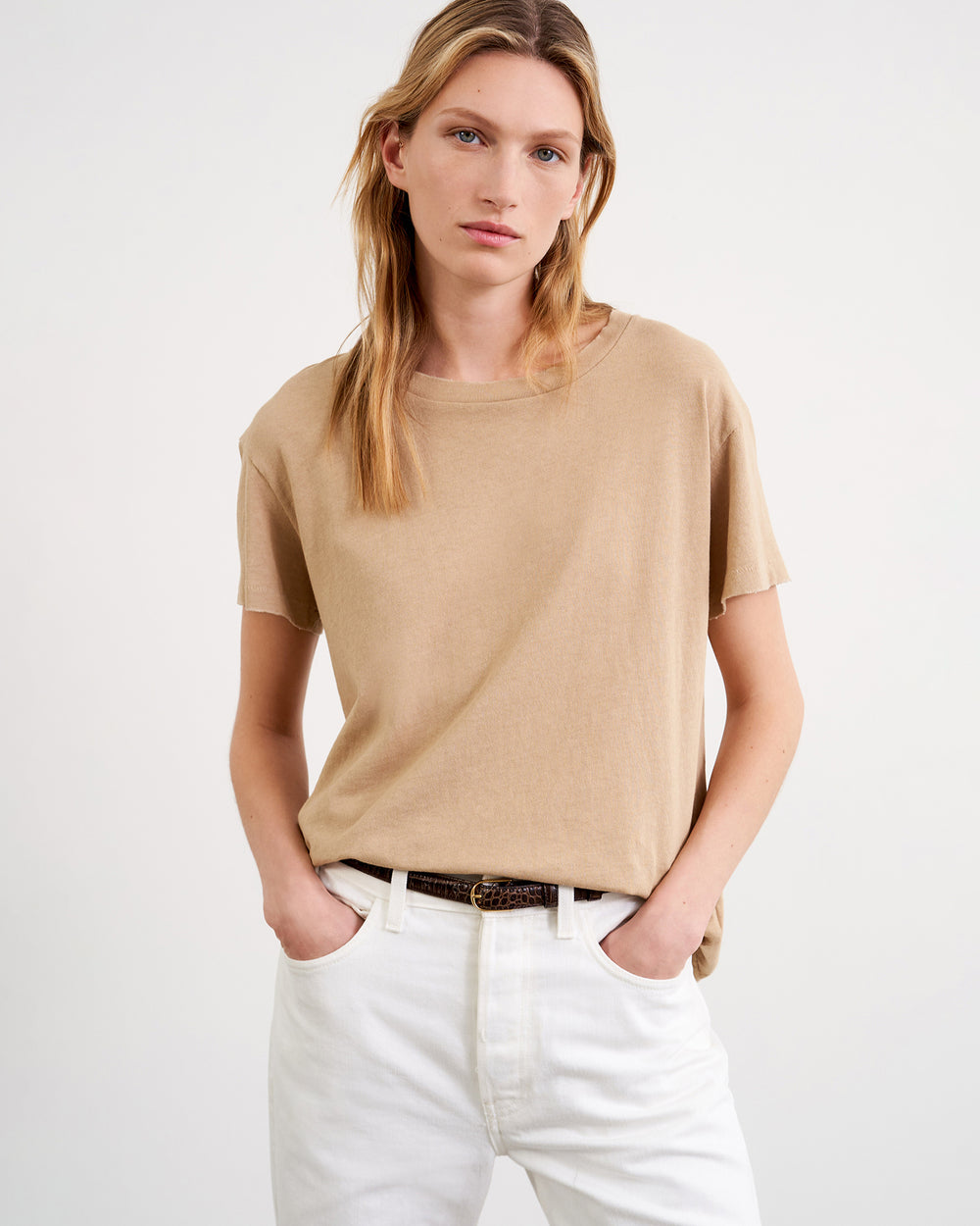 BRADY TEE IN BLONDE