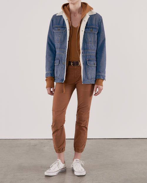 CAROL TEE IN BURNT OCHRE