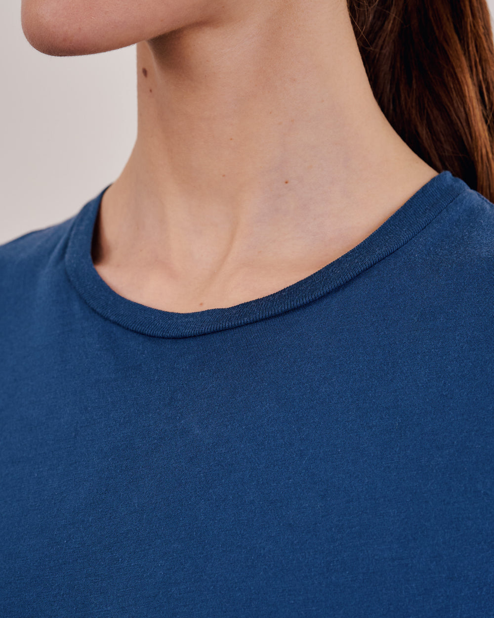 LANA TEE IN TEAL