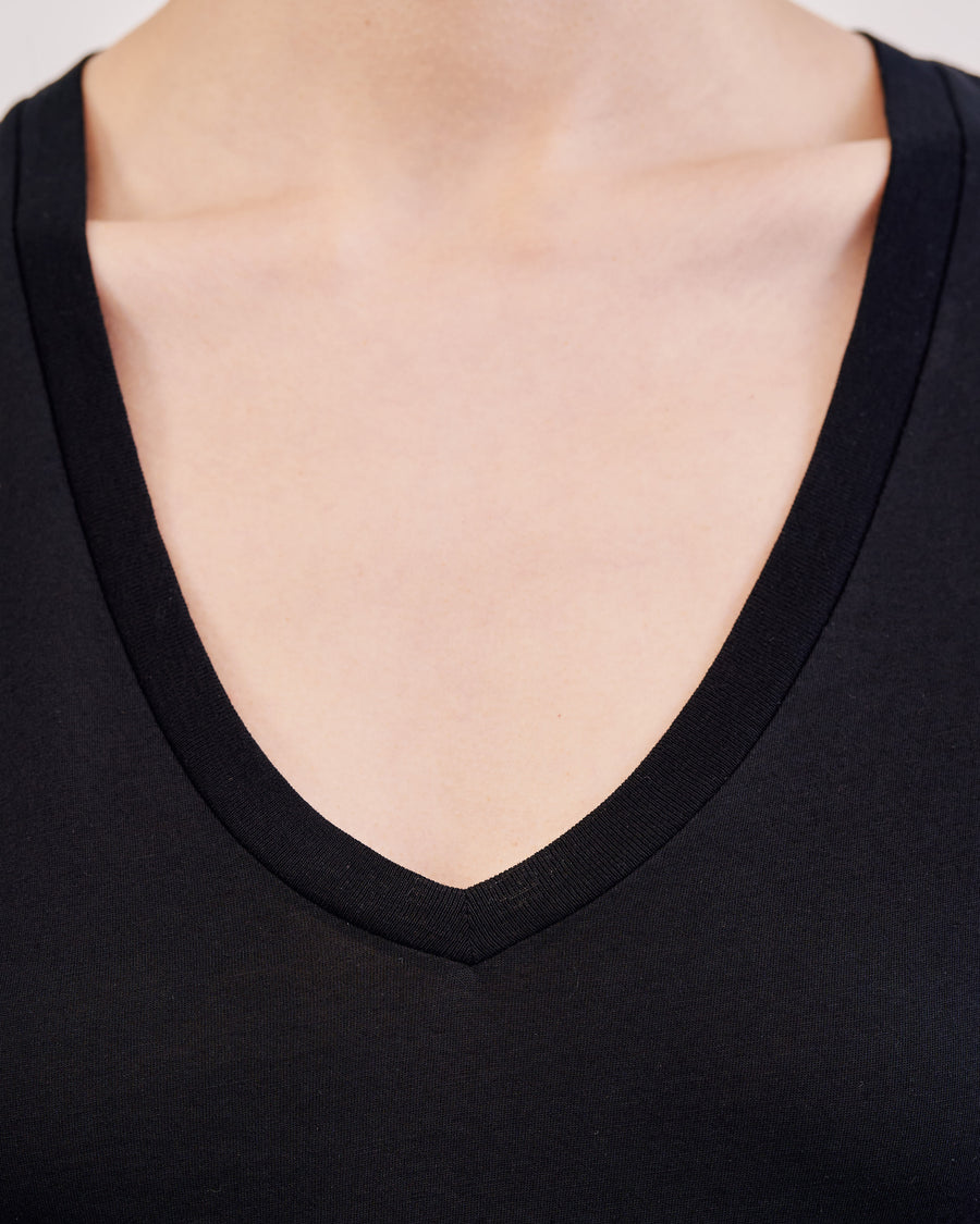 CAROL VNECK TEE SHIRT