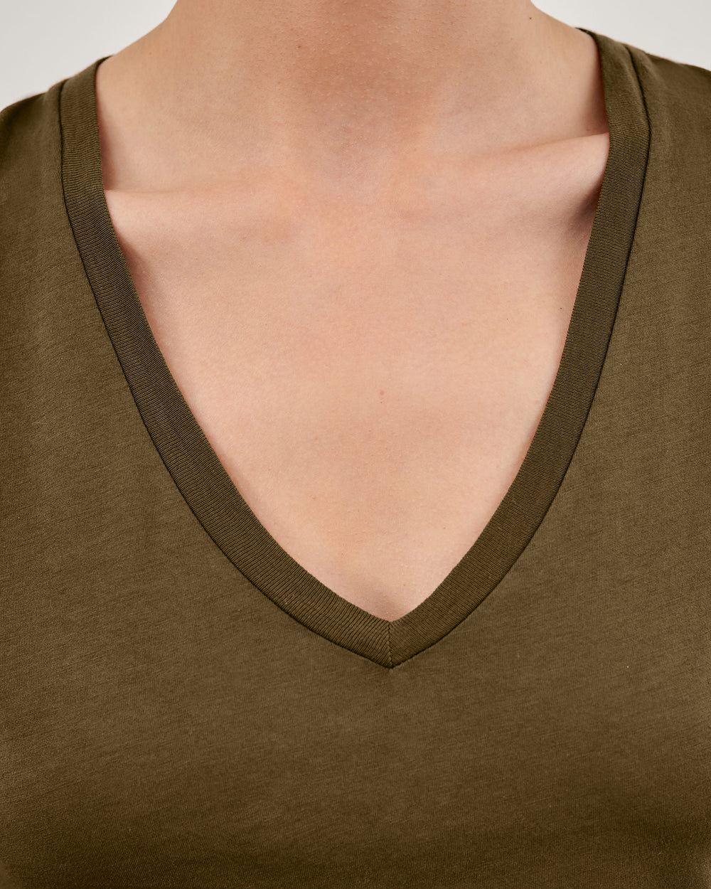 CAROL TEE IN CLOVER