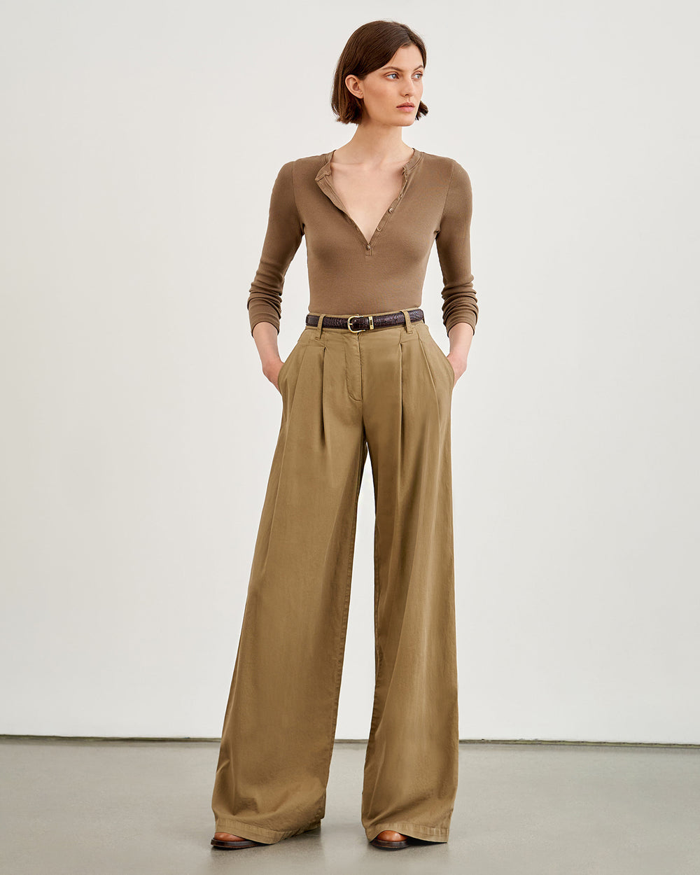 JORDAN HENLEY IN BARK