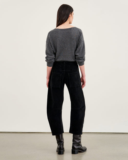 BOYFRIEND CASHMERE SWEATER IN CHARCOAL