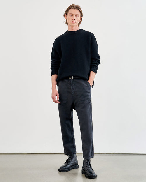 BOYNTON CASHMERE SWEATER IN BLACK
