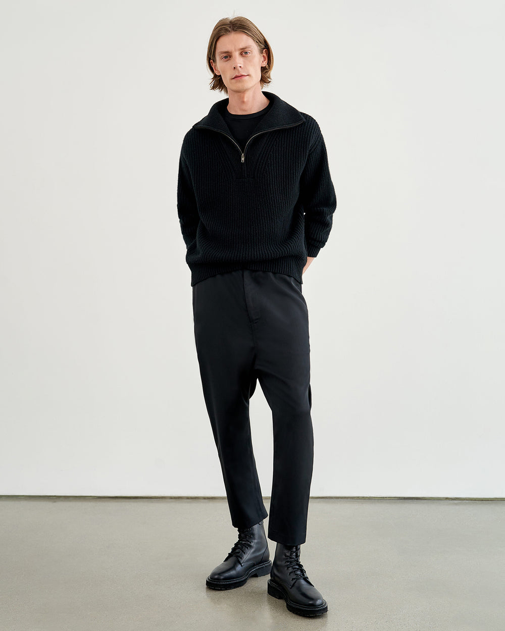 HESTON CASHMERE SWEATER IN BLACK