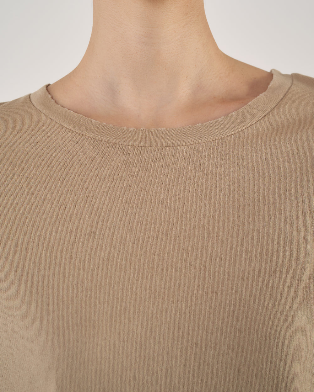 BRADY TEE IN BARLEY