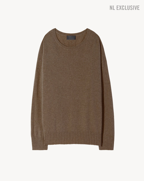 BOYFRIEND CASHMERE SWEATER IN TAUPE